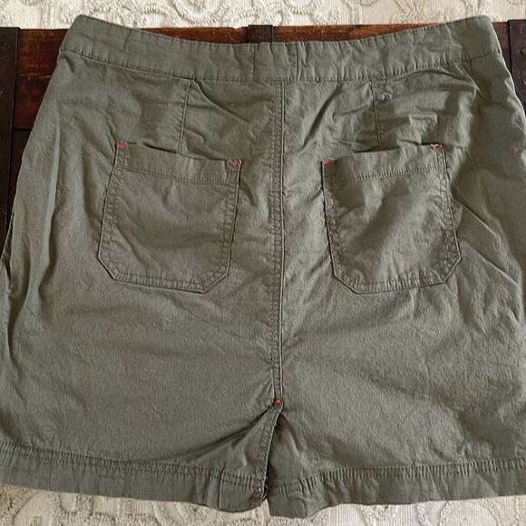 Dash Army Green Skort Size M - Picture 3 of 5